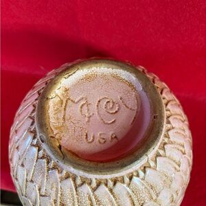 Elegant Cream Textured Vase/ McCoy pottery with picket fence pattern/crack pic